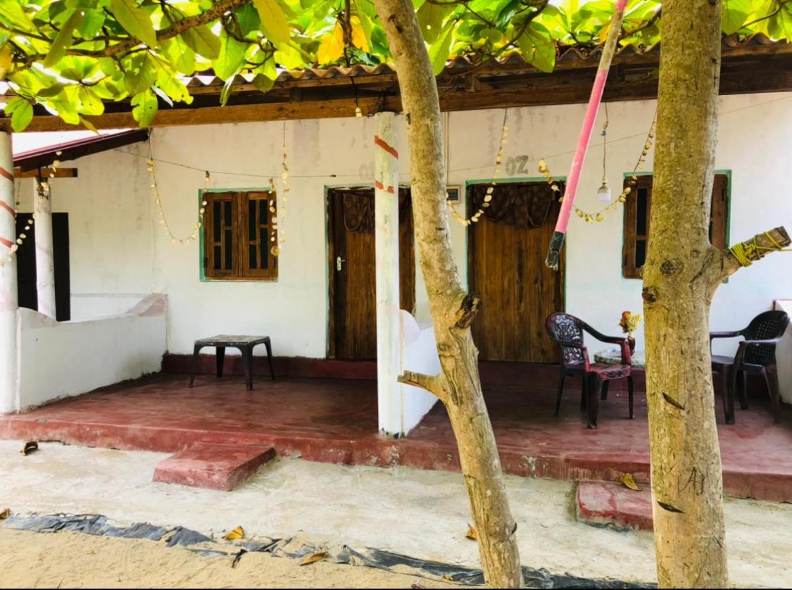 Golden Rich Hotel Arugam Bay Bagian luar foto